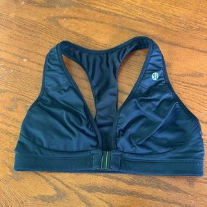 Lululemon racer back Sports Bra size xs